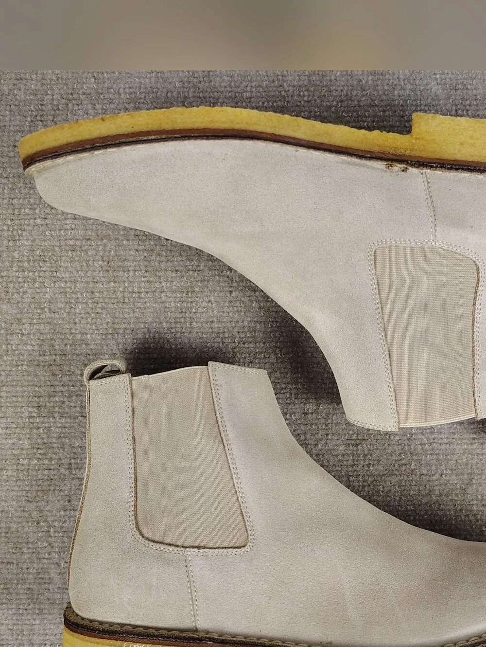 Mens BARNEYS NEW YORK Velour Beige Chelsea Boots Size 9M ITALY